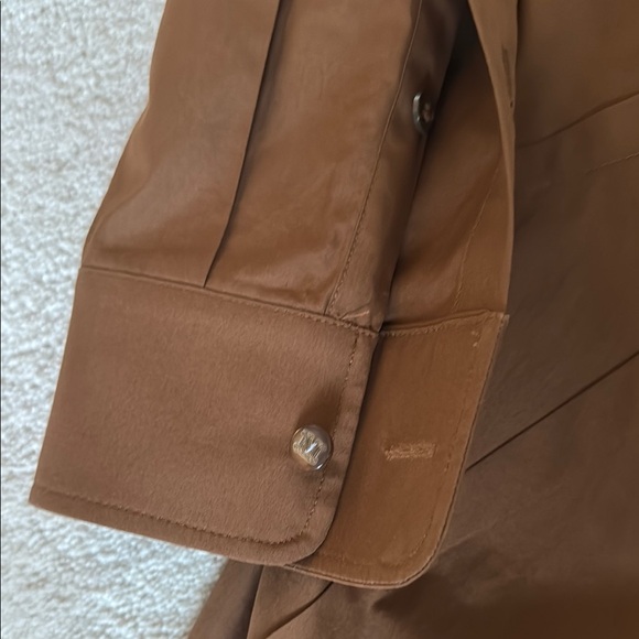 Spring 2025 MaxMara Wrap Dress - Picture 6 of 7